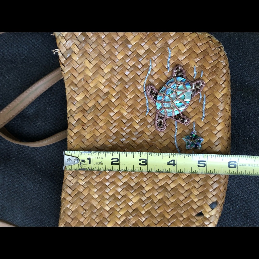 Woven Purse with Turtle Embroidery - Picture 6 of 7